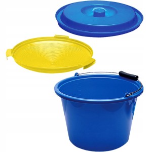 Przejdź do produktu Zestaw WIADRO + SITO PLASTIKOWE + POKRYWA Jaxon 18L DO ZANĘTY